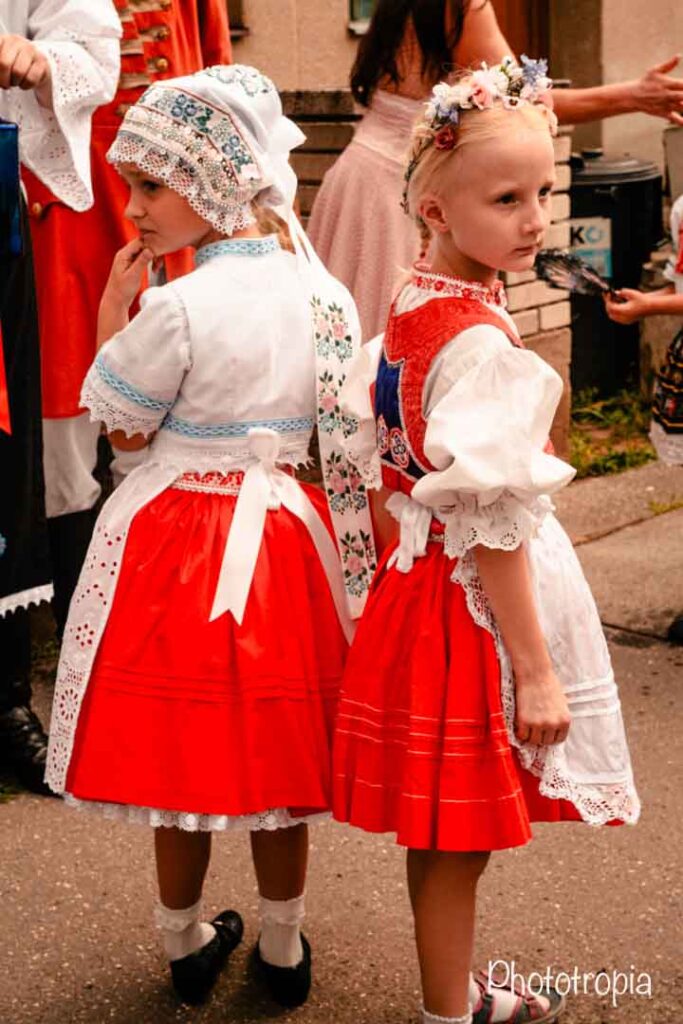 Focení hodů Brno -Jundrov, děti v kroji